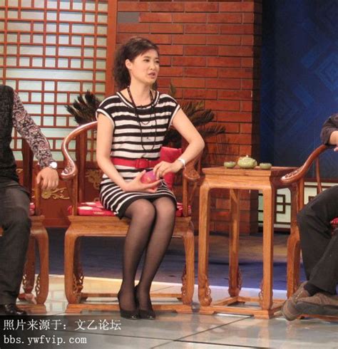 桑晨主持海峡两岸节目有多少年了,海峡两岸主持桑晨老公是谁