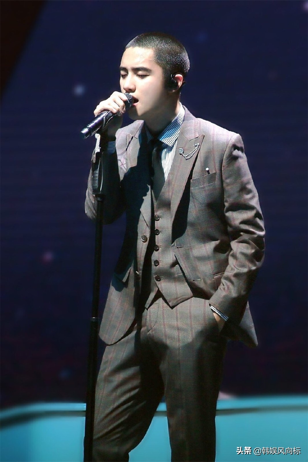 exo都暻秀单封,exo24年台历都暻秀后续