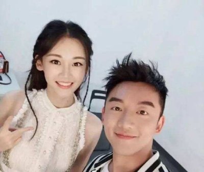 苗苗郑恺跑男花絮,苗苗参加跑男和郑恺拥抱