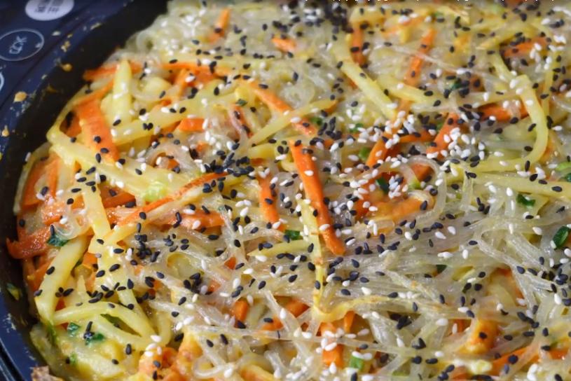 粉条里加俩鸡蛋,粉条里打两个鸡蛋没想到这么好吃