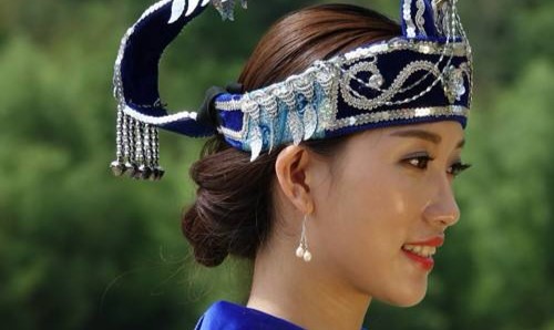 喜欢银饰送什么礼品,喜欢银饰的少数民族