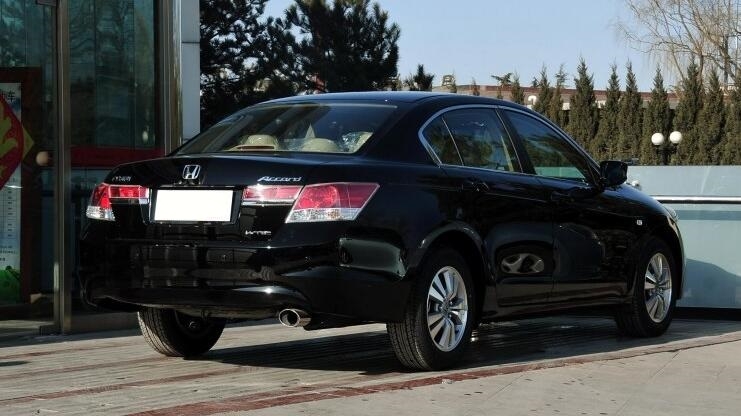 8万公里的本田雅阁价格,省油的家用车本田