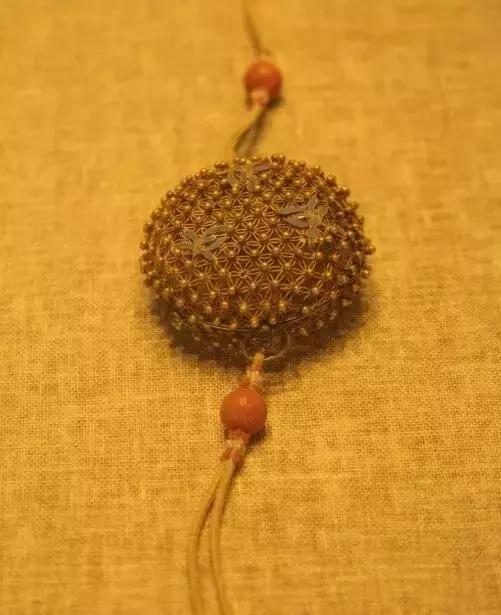 古代女人的首饰,古代女子的首饰描写