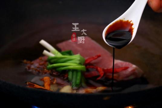 怎么样卤牛肉好吃又有颜色,卤牛肉怎么才能做出卤肉店的味道