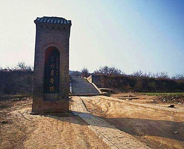 秦始皇陵真的有2000年守墓人吗,秦始皇陵真的有守陵人