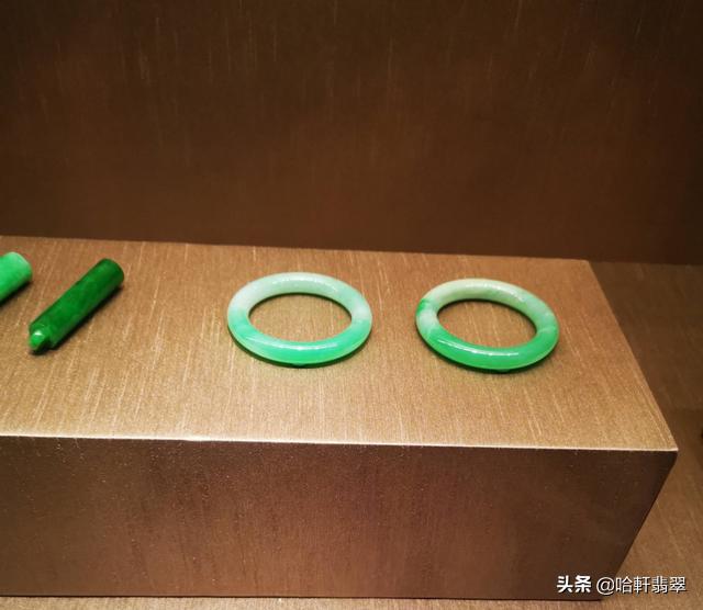 翡翠手镯苏州,苏州博物馆玉手镯