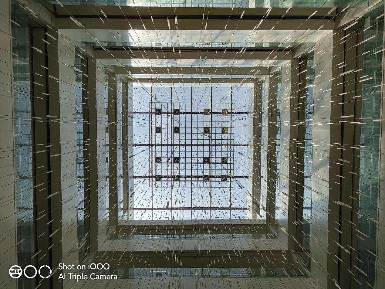 iqoo8pro5小时重度使用续航,iqoo重度使用视频