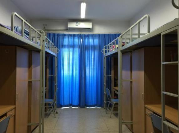 学校床选上铺还是下铺,大一新生选床