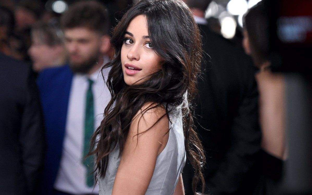 新《灰姑娘》超强改编，他们都在！前007加盟，艾莎配音成继母