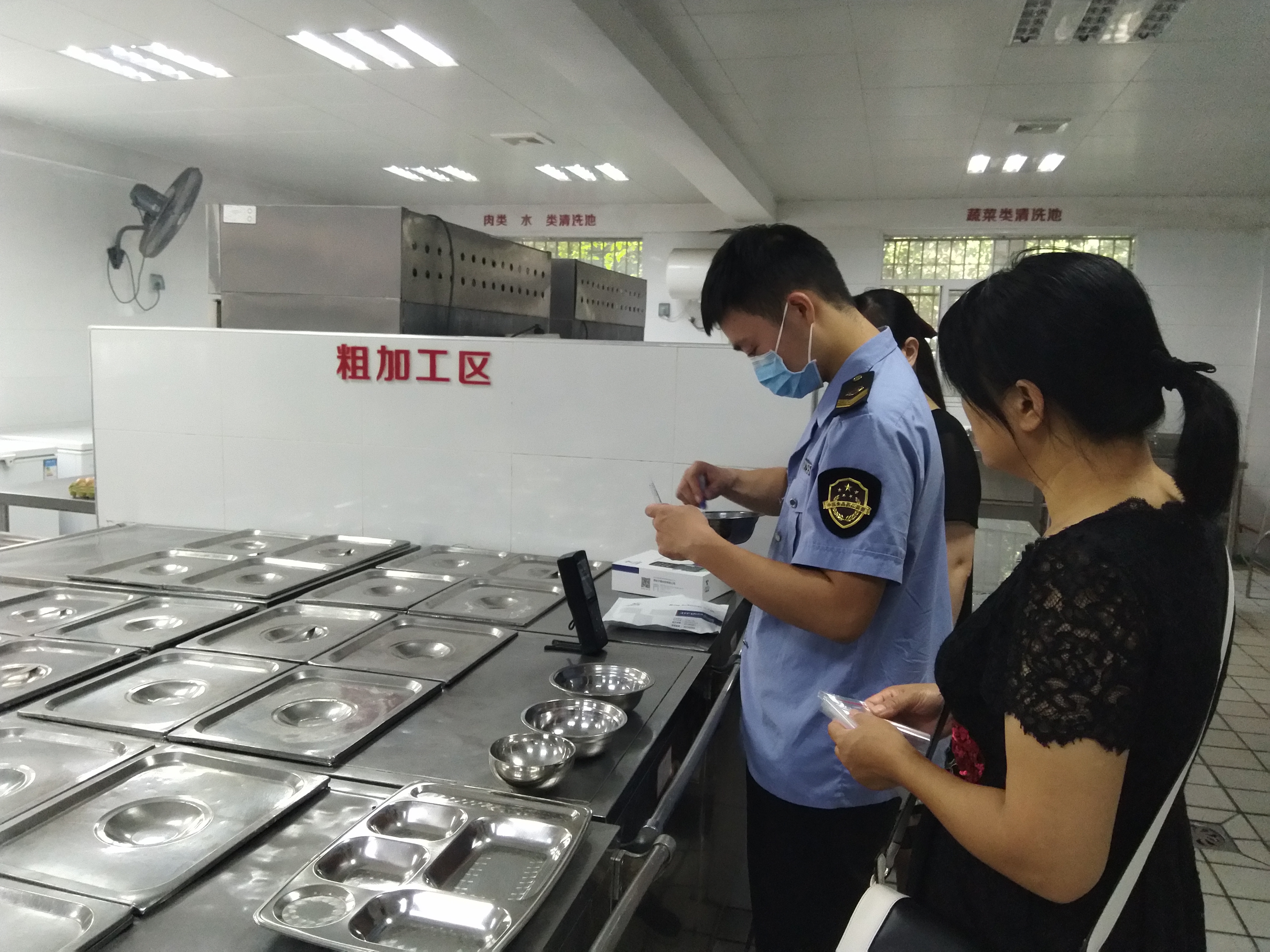 市卫健委第一时间回应百姓关切,青山区保障食品安全