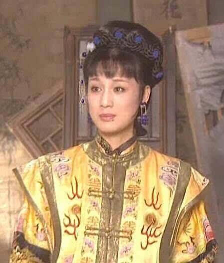 赫舍里氏是康熙的皇后吗,康熙惠宜德荣妃