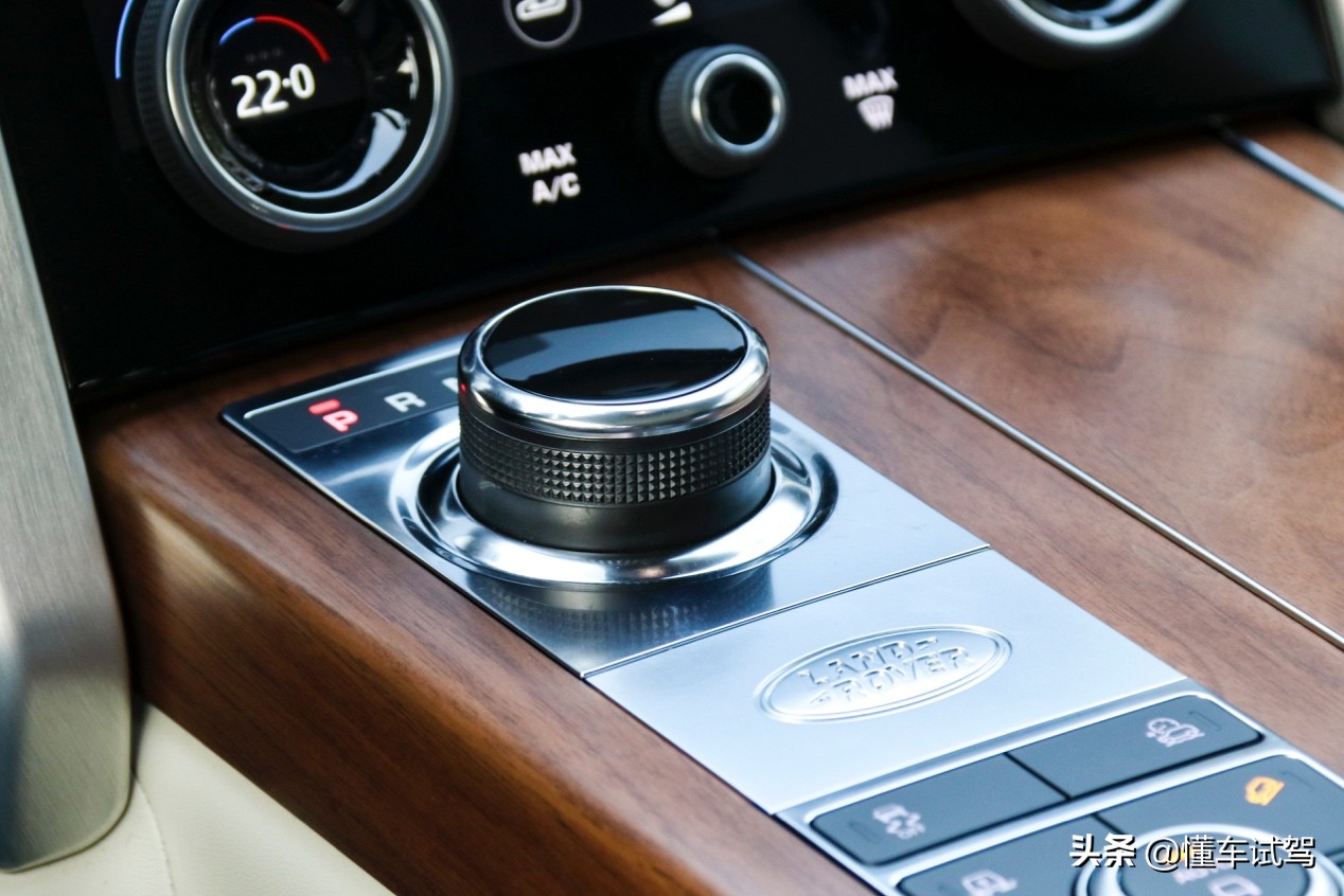 路虎揽胜sva曜夜运动版加长版试驾,14-17款路虎揽胜运动测评