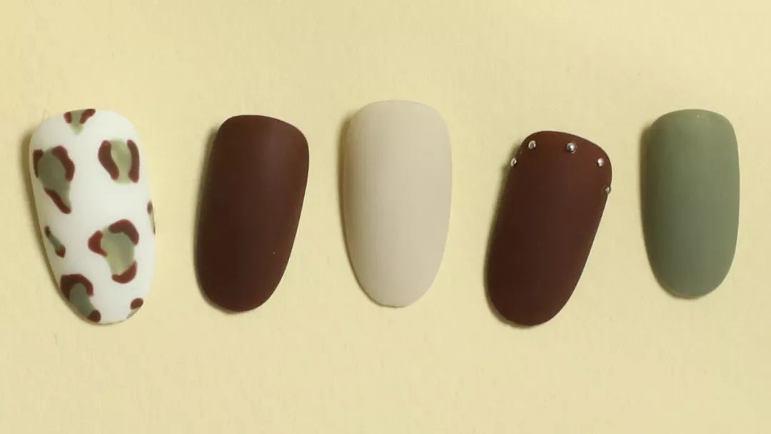 秋冬美甲小红书,美甲推荐中款ins