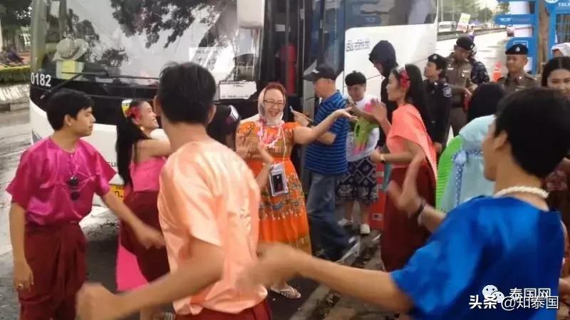 中国人到泰国玩一趟，花多少钱算穷游，多少钱算壕油？