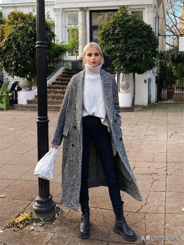 羽绒裤显瘦不臃肿时尚,冬天穿什么保暖裤显瘦