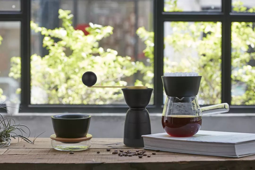 胶囊机咖啡与现磨咖啡哪个更好,速溶咖啡与现磨咖啡哪个危害小