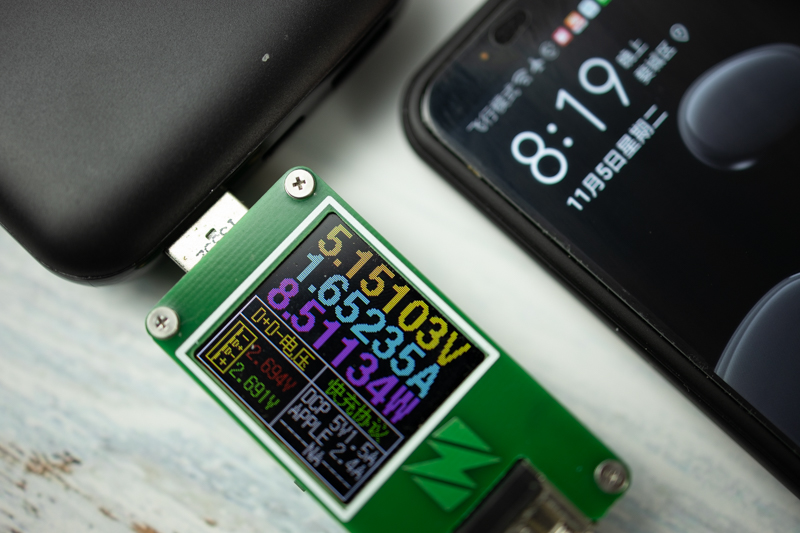 iphone专用充电宝测评,目前最适合iphone12的无线充电宝