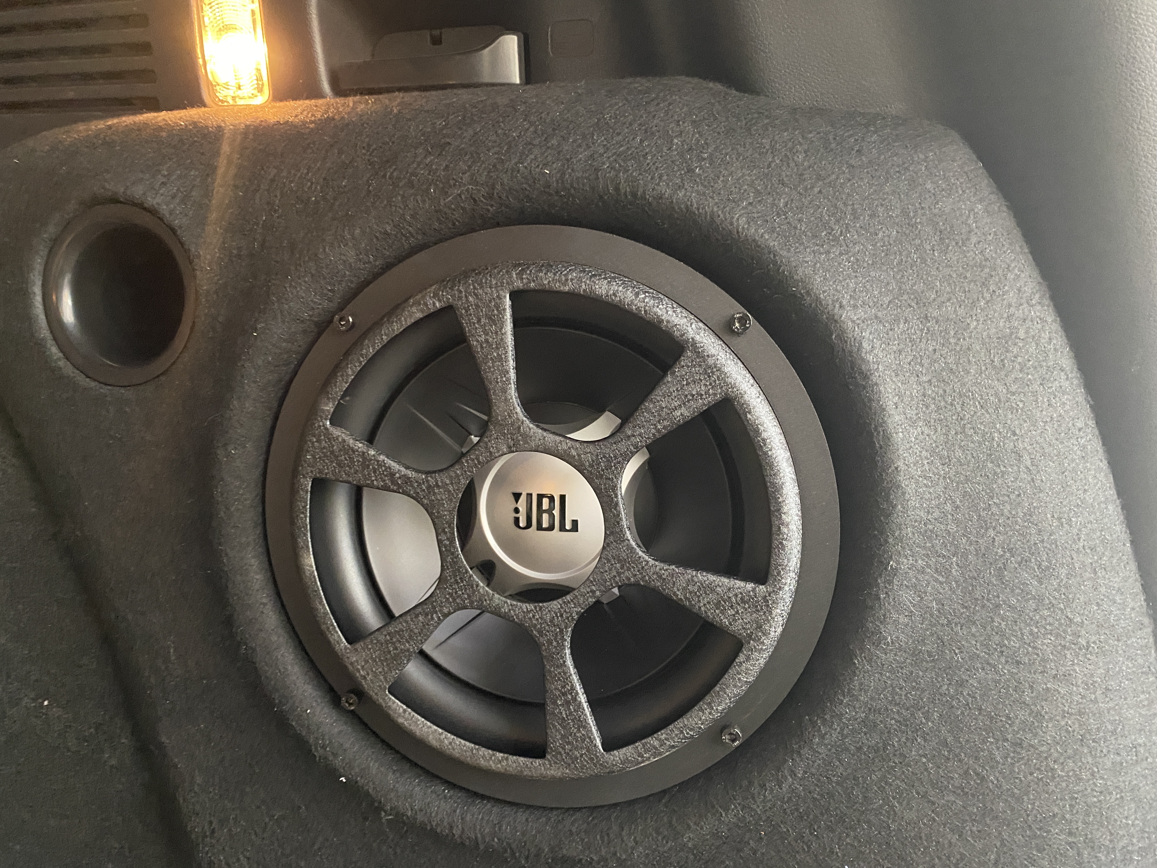 蔡甸本田crv汽车音响喇叭改装,东莞汽车crv隔音音响改装