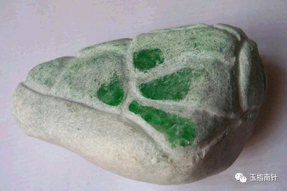 一篇看懂九种翡翠种水,一篇看懂翡翠颜色