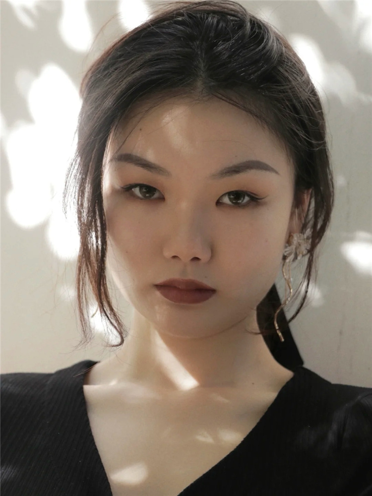 脸显大的女生发型,脸大女生日常发型