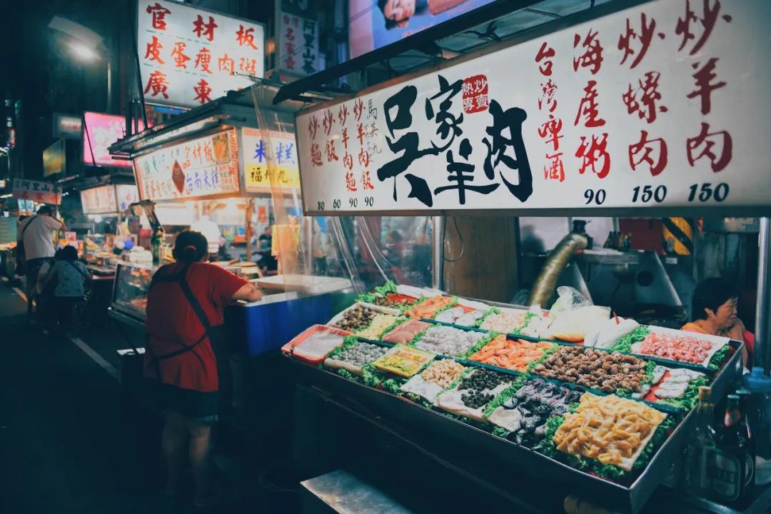 中国一年四季最火爆的夜市,这些最好逛的地摊夜市你去过几个