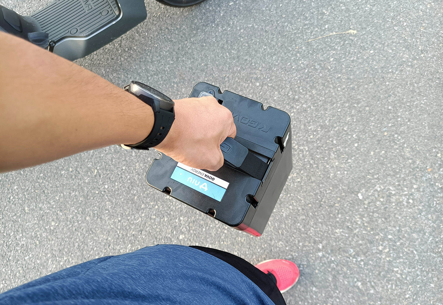 代步买菜接娃新能源,上下班代步买菜接娃