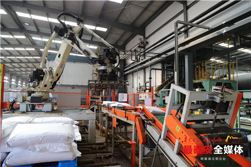 产业兴市*安泰**制造②|*安泰**汉威咬定高质量发展实现产品领新、技术领先、市场领跑