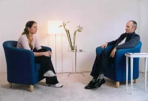 如何安慰亲人去世家属,得知同事家里亲人过世安慰的话