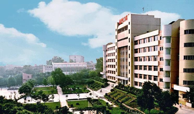 成绩不足500分推荐的大学,成绩很差就读不了大学吗