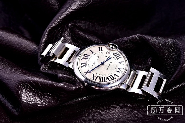 卡地亚蓝气球系列腕表性价比,卡地亚蓝气球w69012z4回收多少钱