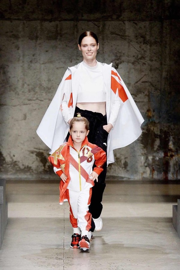 安踏大童童装品牌8-16岁夏天裤子,安踏童装现状