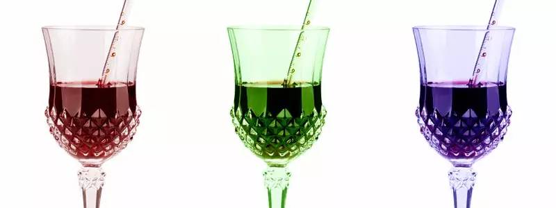 喝葡萄酒要注意哪些细节,葡萄酒正确喝法和注意事项