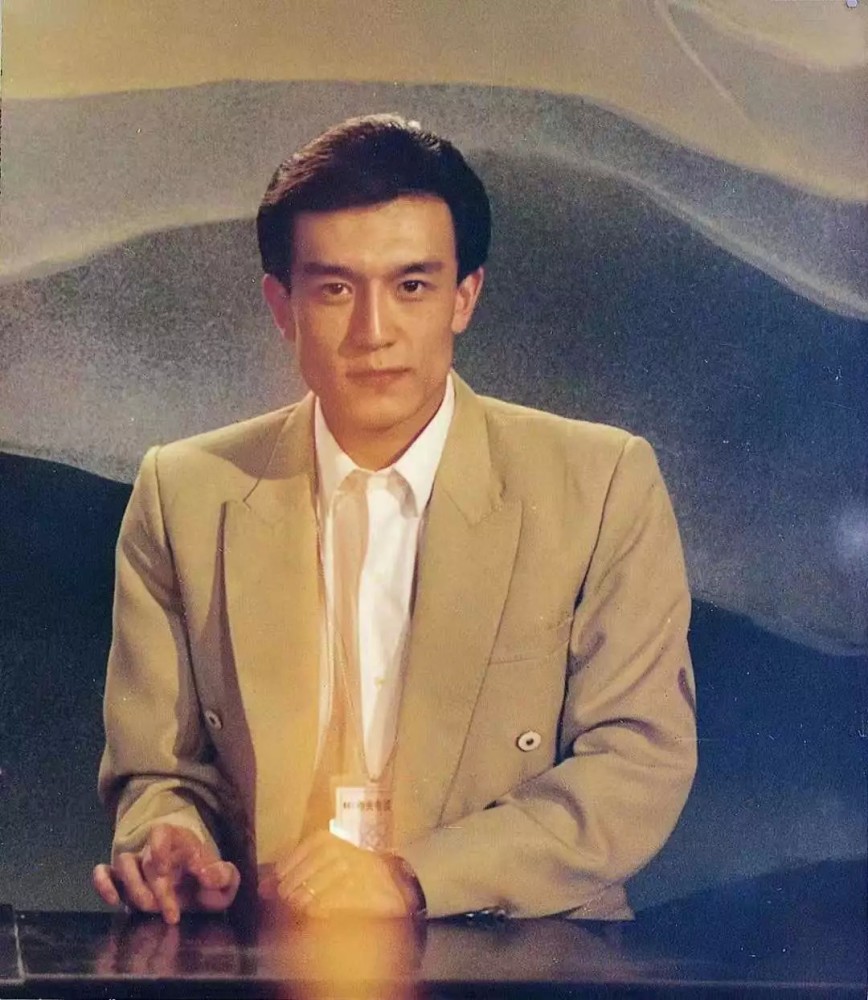 哈文回忆李咏去世视频,哈文在李咏去世1周年说什么