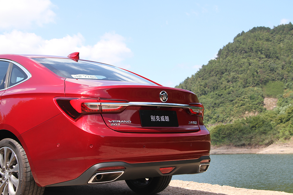 君越速腾,十五万公里的君越值得入手吗