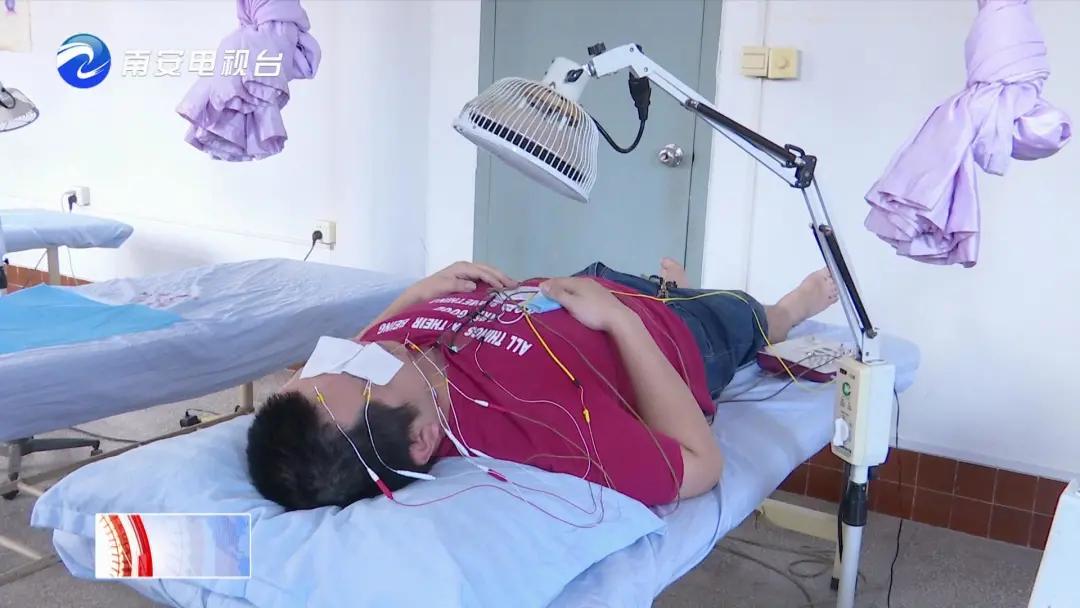 南安人注意了，有人因贪凉得面瘫