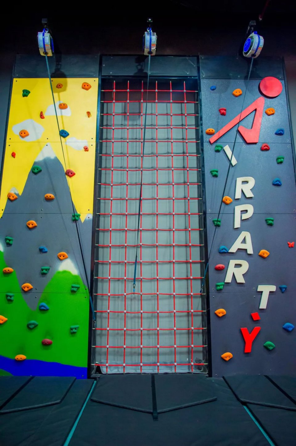 蹦床公园90米魔鬼滑梯,翼动蹦床公园滑梯