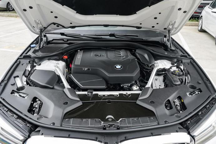 2020款525li豪华套装,2021525li豪华套装