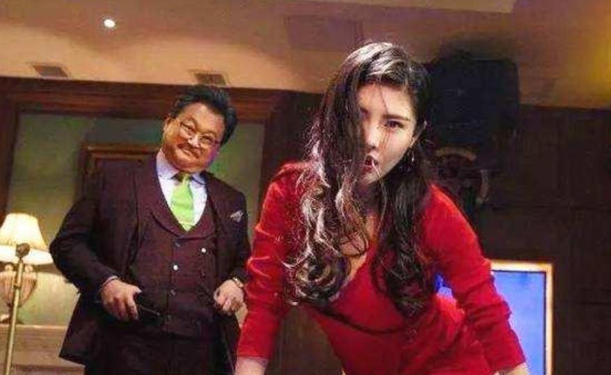 男友明目张胆劈腿,男友无情劈腿