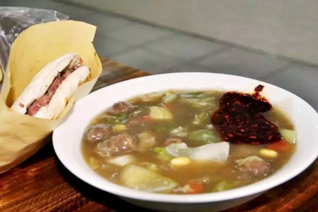 心痛！网红玩法连它1%的美都get不到！让开，游侠客带你玩真西安