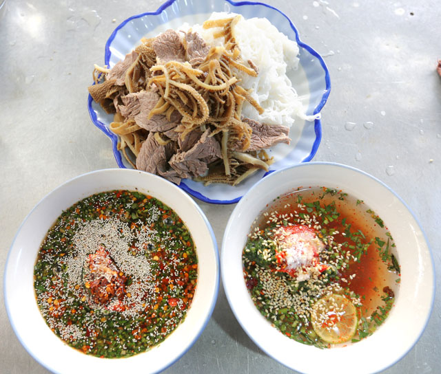 傣族菜有哪些特点,正宗傣族菜怎么吃