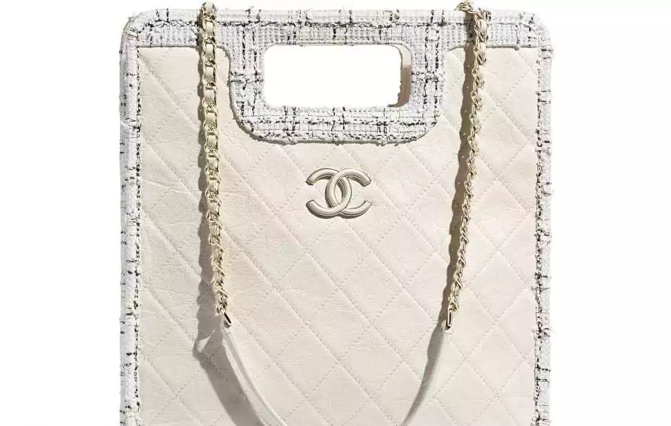 追了《爱的迫降》这么久，我终于看到一只想买的包了