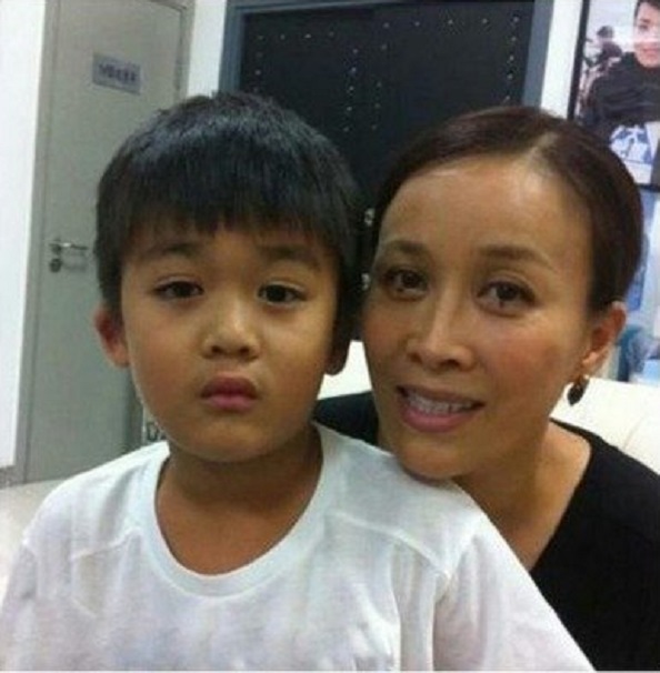 明星家孩子的乳名搞笑,明星的奇葩小名