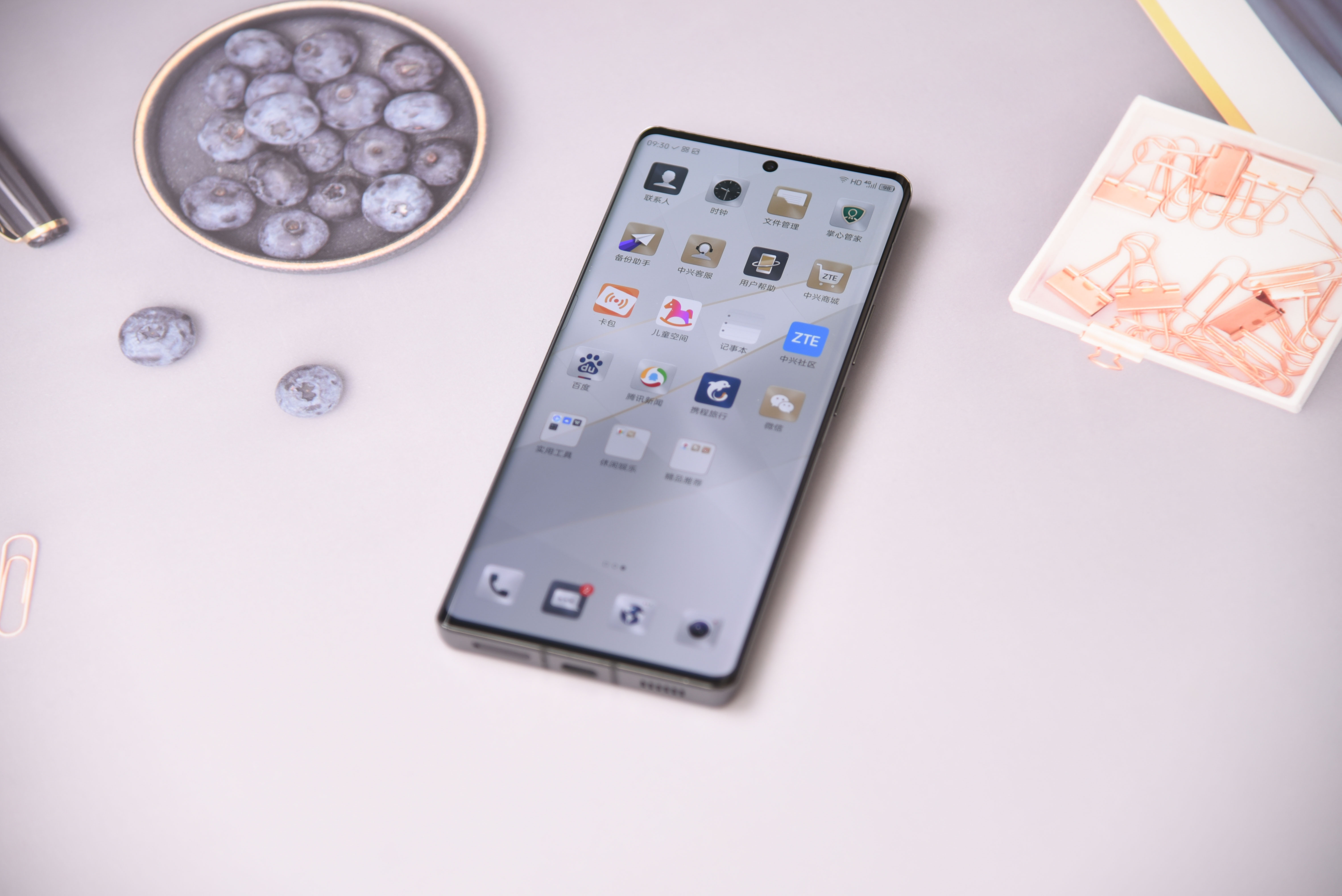 中兴axon30pro测评小白测评,中兴axon30ultra三千新机能入手吗