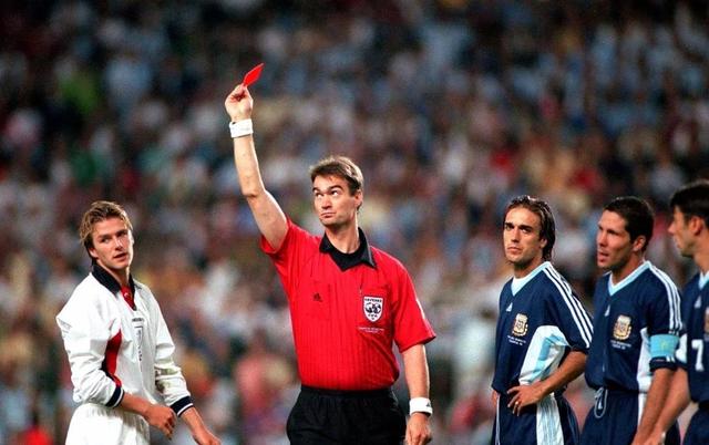 贝克汉姆维多利亚做了什么事,维多利亚对贝克汉姆影响