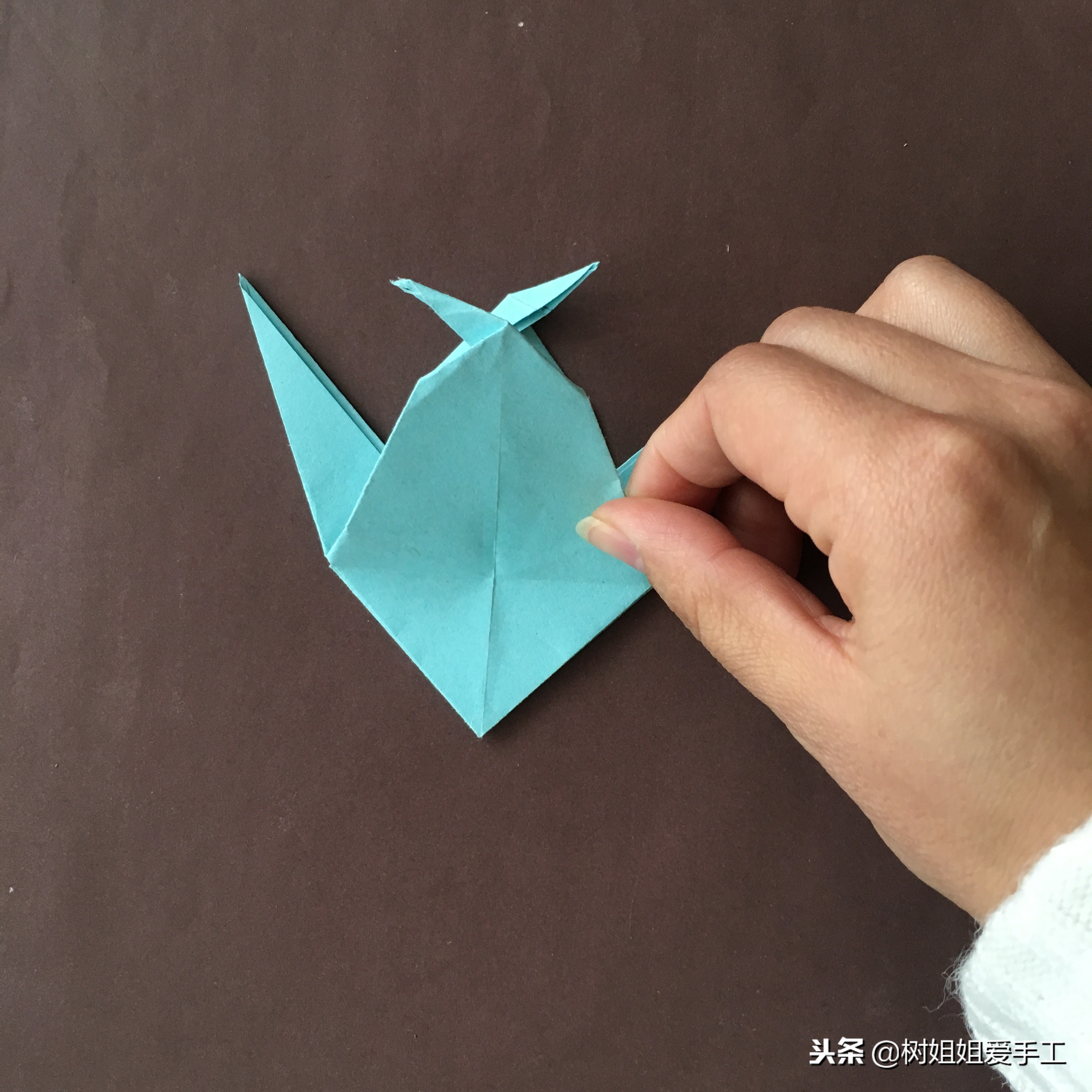 儿童热带鱼折纸图解,折热带鱼最简单折纸方法