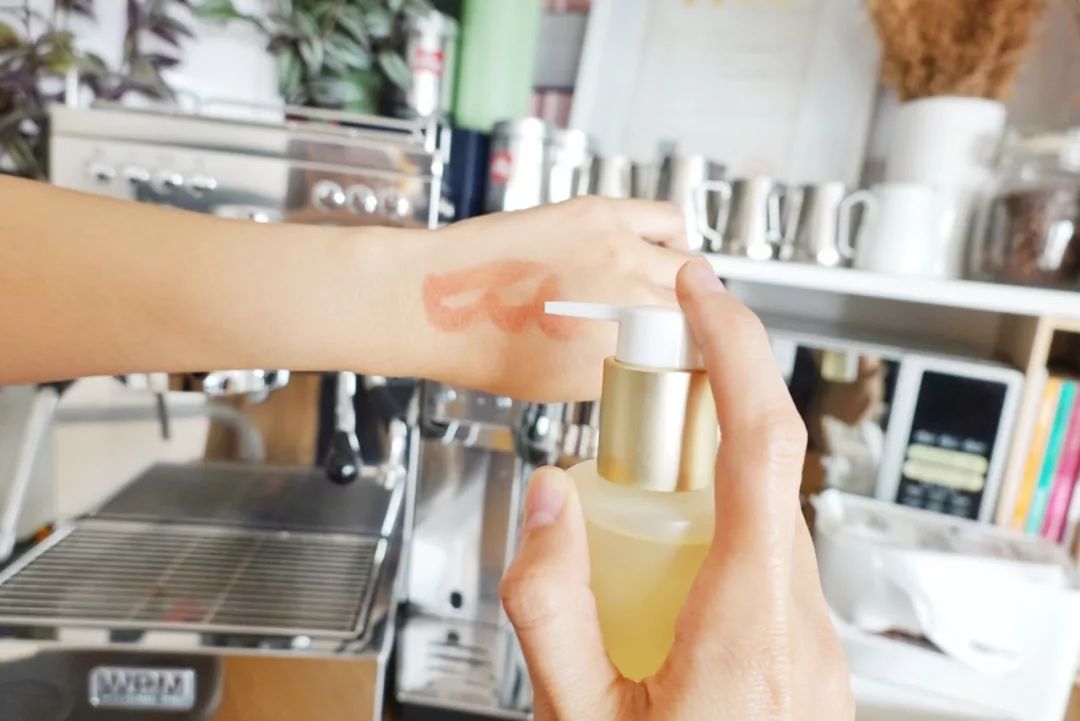 朋友圈精致生活却一地鸡毛,精致朋友圈背后的真实故事