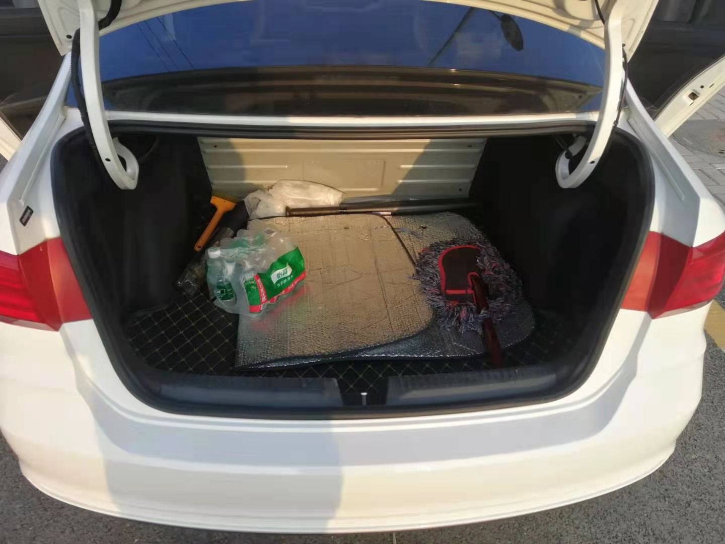 一万公里的新桑塔纳的优缺点,2023桑塔纳用车感受