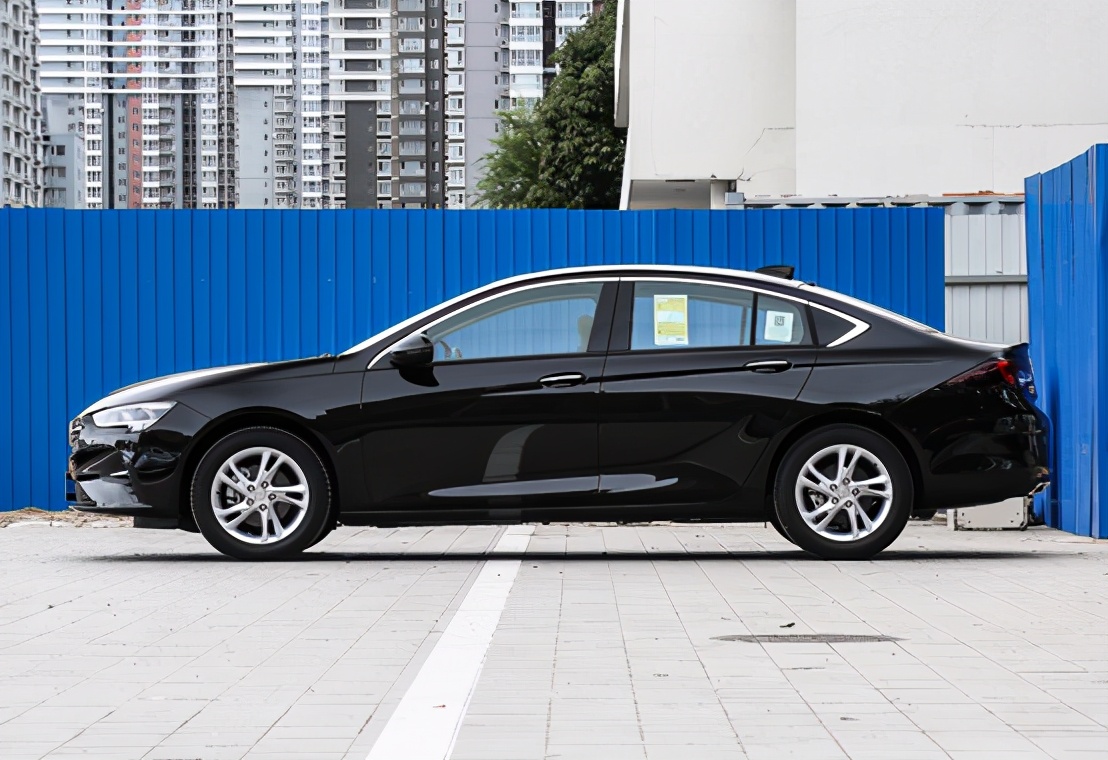 别克君威1.5t油耗真实油耗多少,2018年君威1.5t8万km能不能买