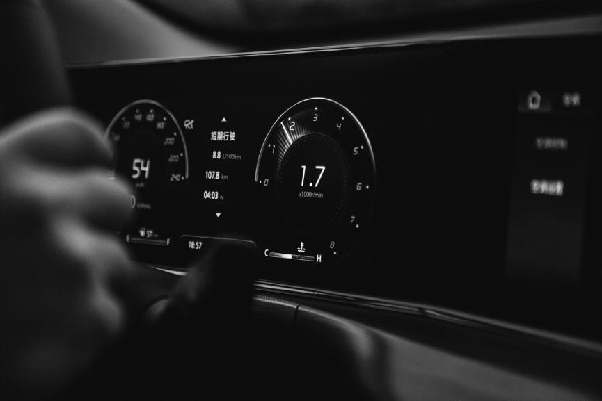 宝马f20评价,逸动plus高速稳定性怎么样