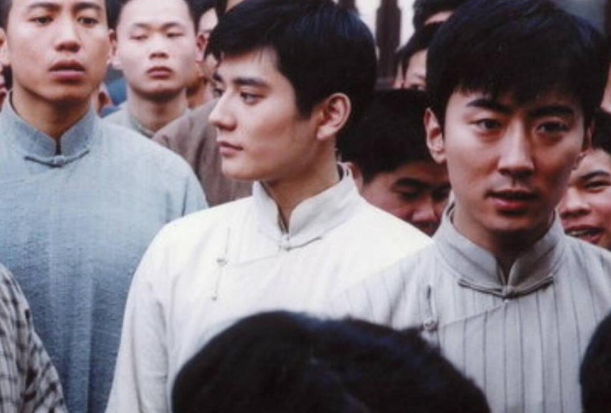 毛*东泽**生平的第三个座右铭,知道的人不多,是位革命先烈送他的诗